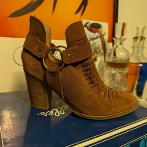 Seychelles - Size 8 - Suede Booties - Cognac